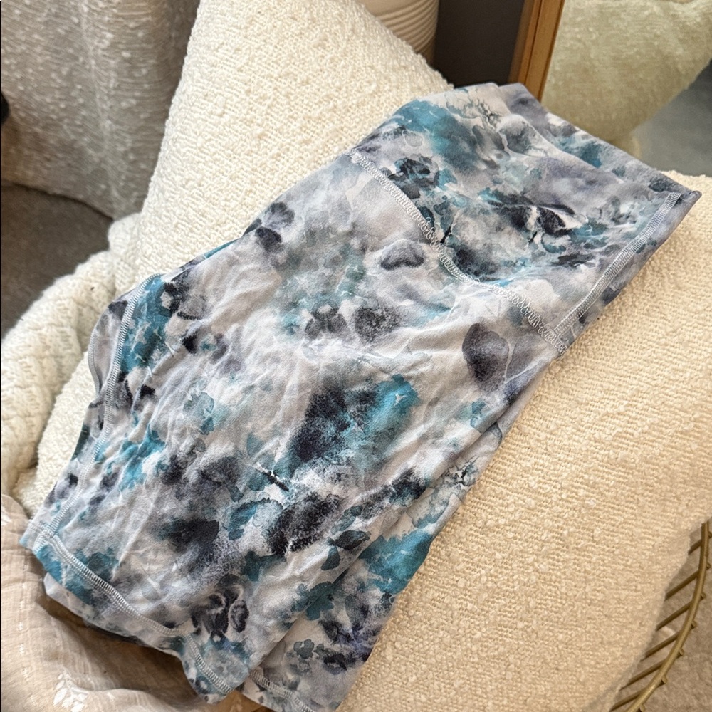 Lululemon Align bike shorts